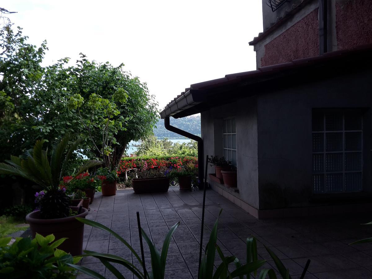 Bed&Breakfast "Fiorella" Sul Lago Castel Gandolfo Exterior photo